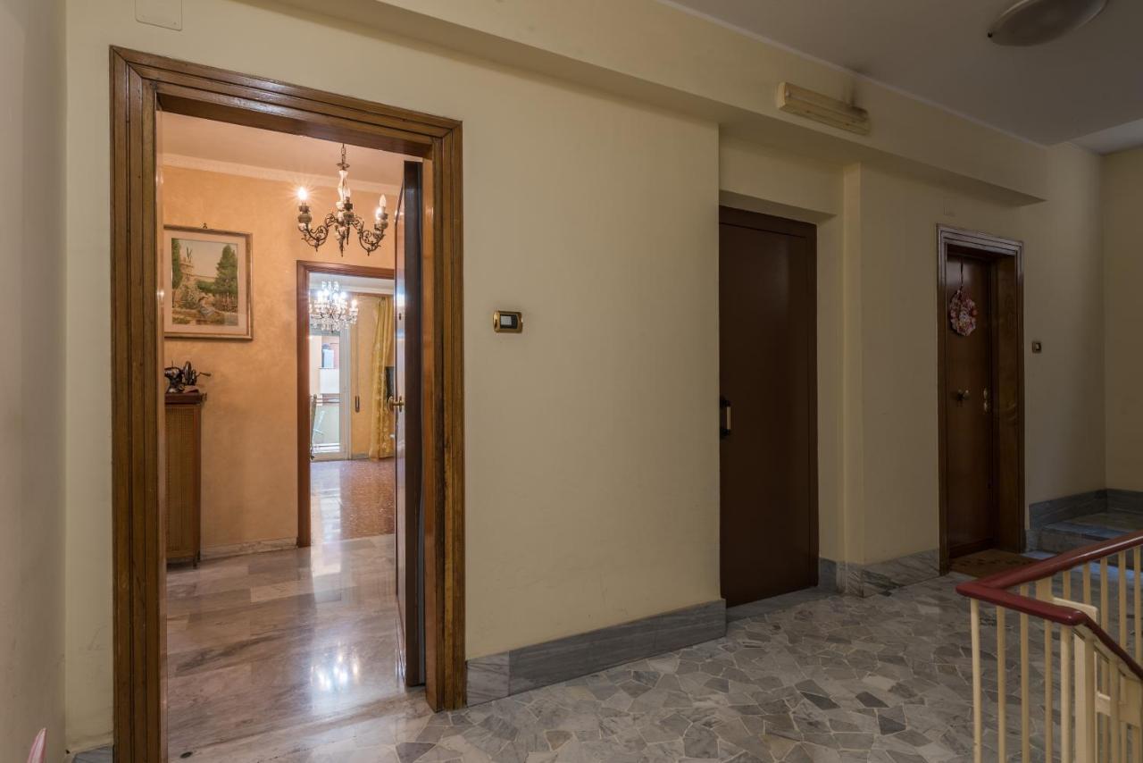 Altido Classic Style Flat With Balcony * Rom